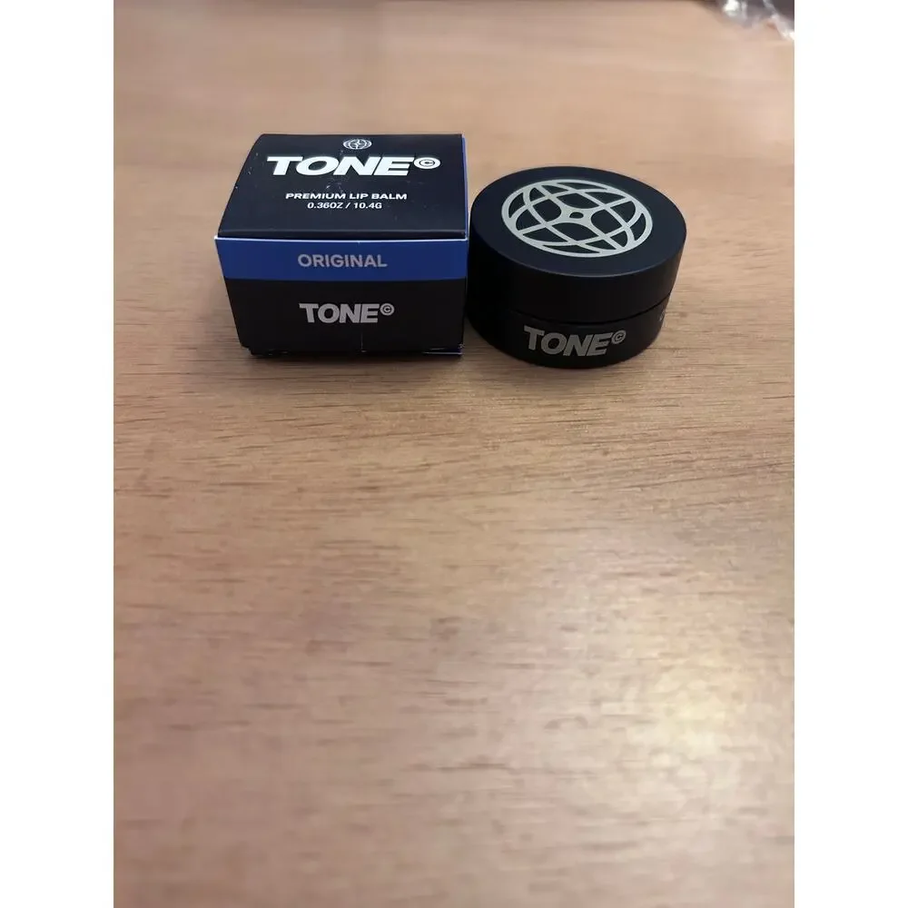 New Unisex Bundle of 2 Tone Hydrating Lip Balms Original Menthol 0.36oz